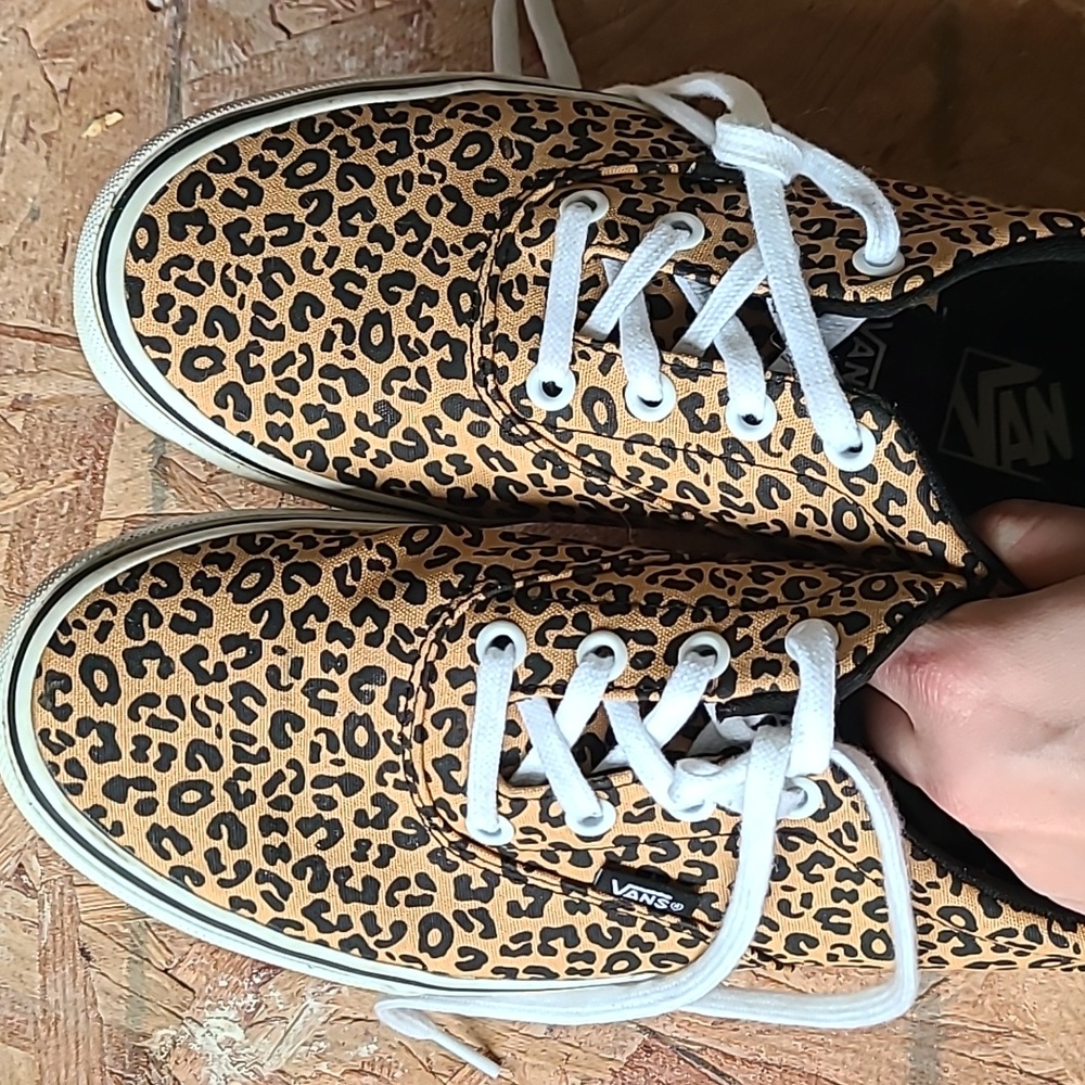 Leopard Print VANS with White Laces - Picture 7 of 8